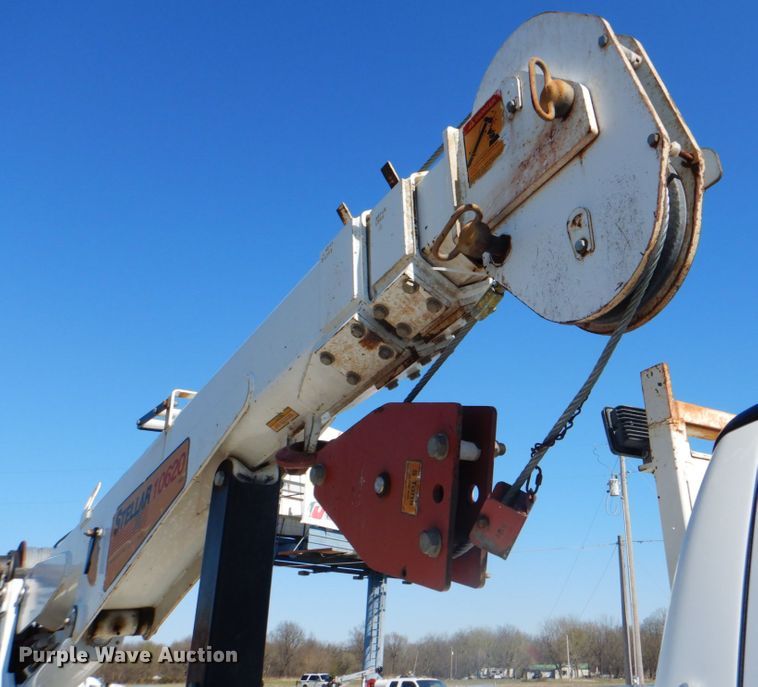 image for item HX9203 2008 Ford F750  utility / service truck