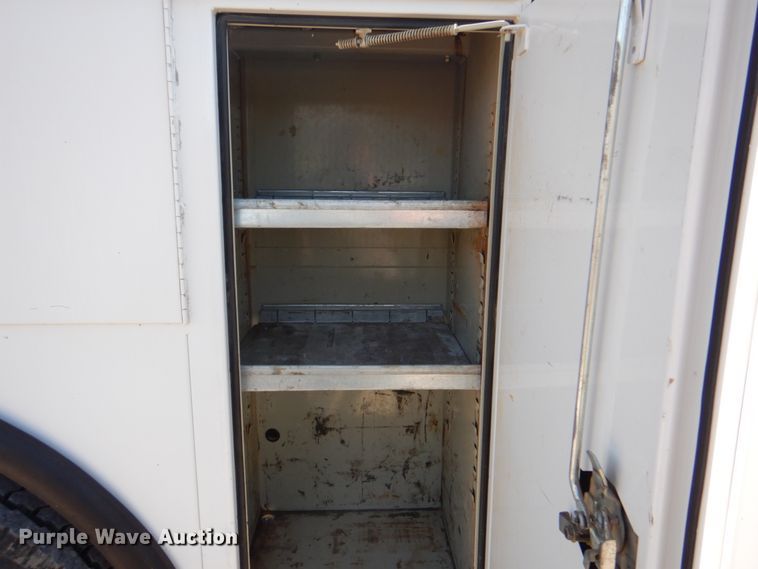 image for item HX9203 2008 Ford F750  utility / service truck