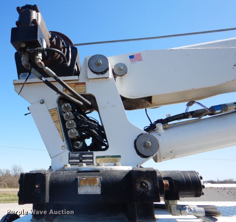 image for item HX9203 2008 Ford F750  utility / service truck