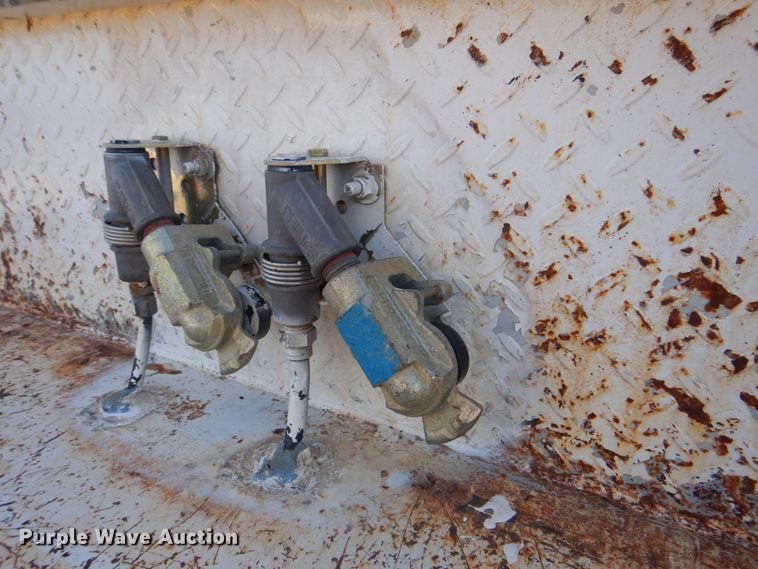 image for item HX9203 2008 Ford F750  utility / service truck