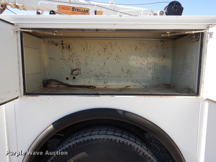 image for item HX9203 2008 Ford F750  utility / service truck