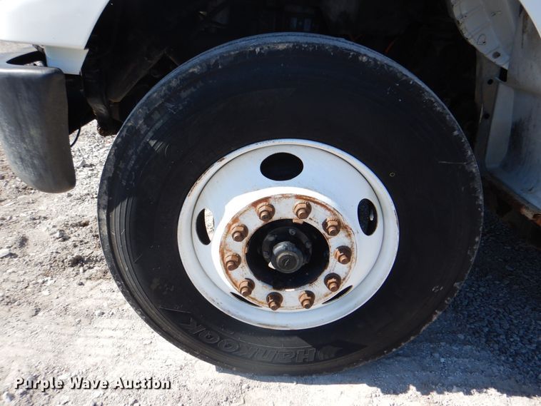 image for item HX9203 2008 Ford F750  utility / service truck