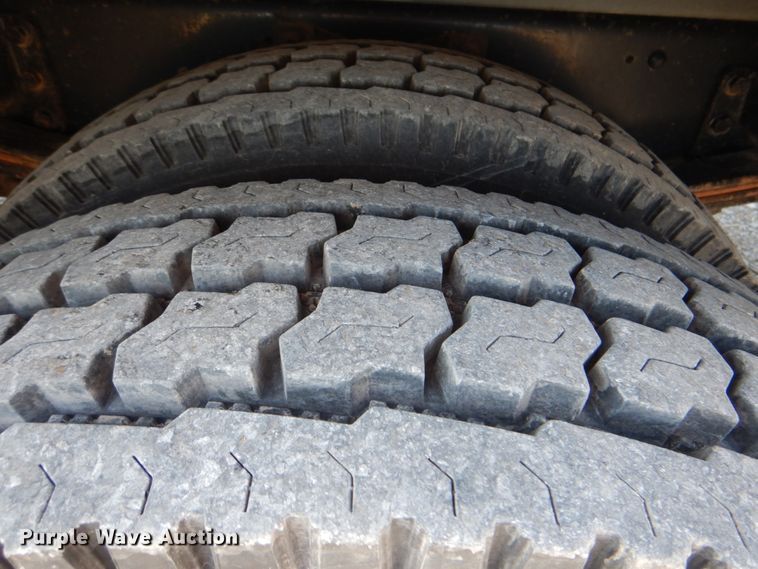 image for item HX9203 2008 Ford F750  utility / service truck