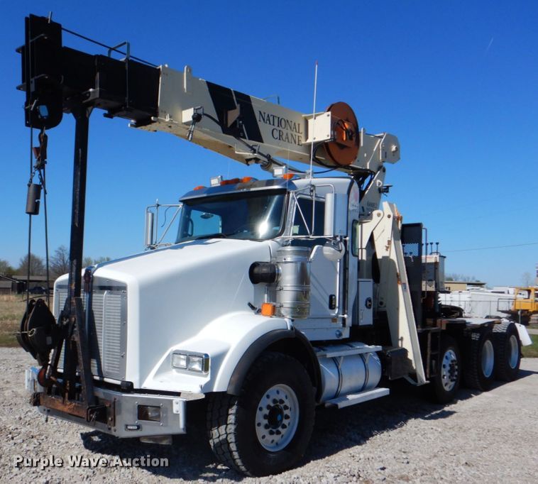 image for item HX9204 2010 Kenworth T800  crane truck
