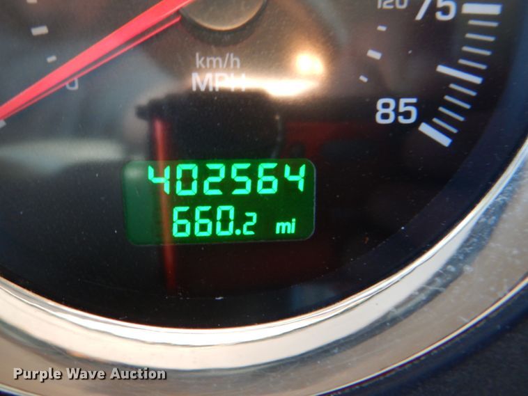 image for item HX9204 2010 Kenworth T800  crane truck