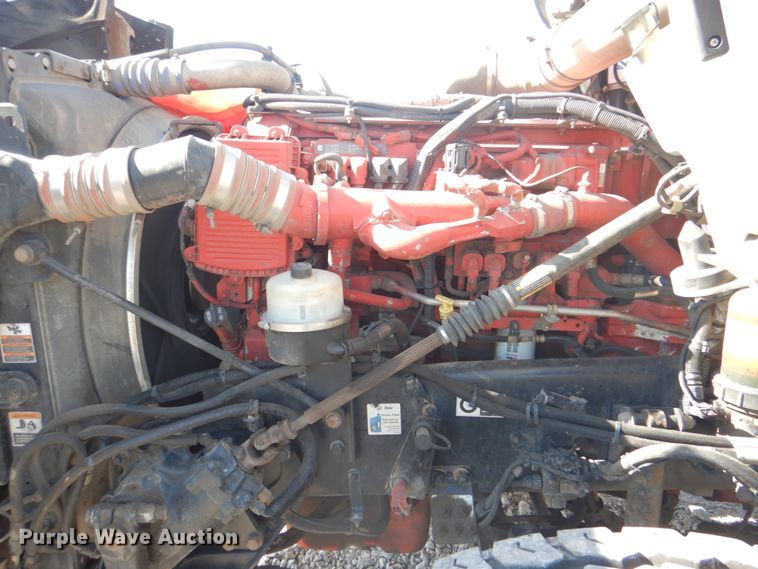 image for item HX9204 2010 Kenworth T800  crane truck