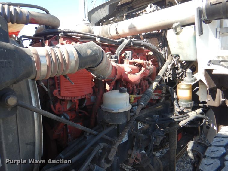 image for item HX9204 2010 Kenworth T800  crane truck