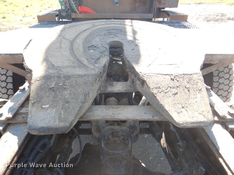 image for item HX9204 2010 Kenworth T800  crane truck