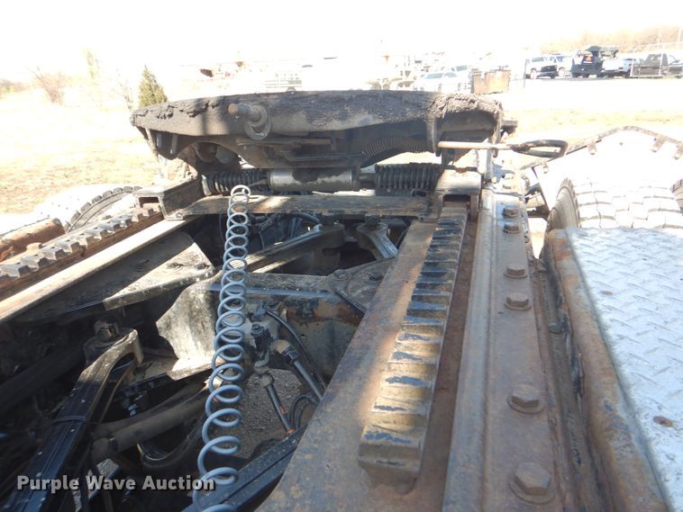 image for item HX9204 2010 Kenworth T800  crane truck