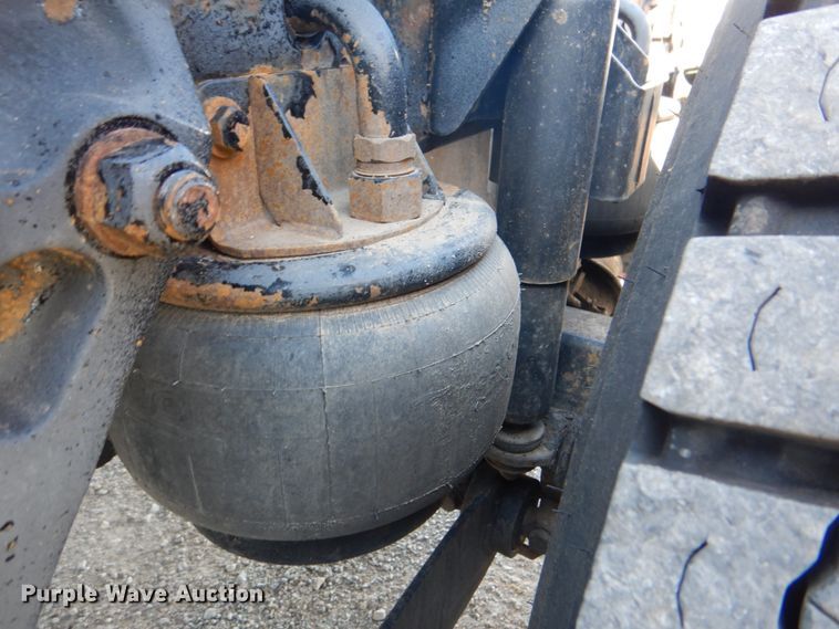 image for item HX9204 2010 Kenworth T800  crane truck