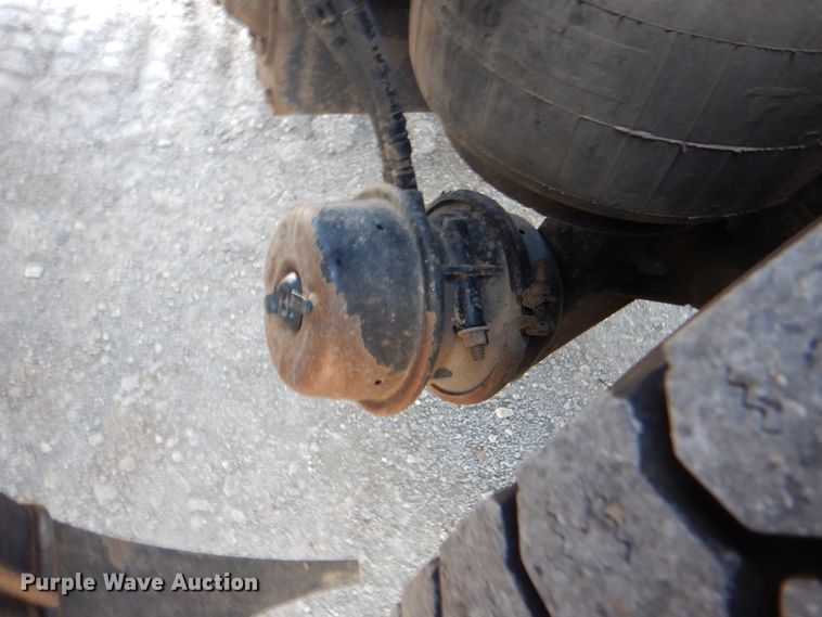 image for item HX9204 2010 Kenworth T800  crane truck