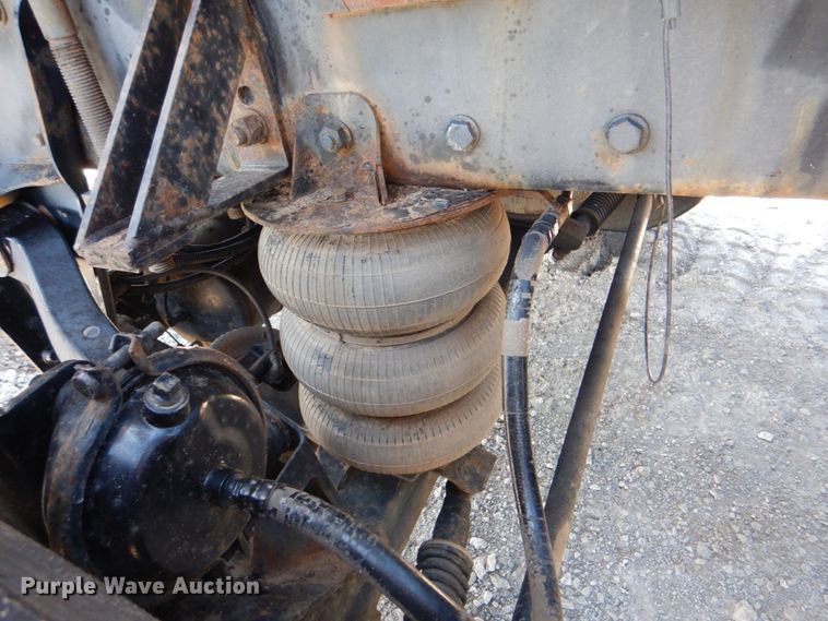 image for item HX9204 2010 Kenworth T800  crane truck