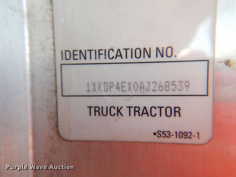 image for item HX9204 2010 Kenworth T800  crane truck