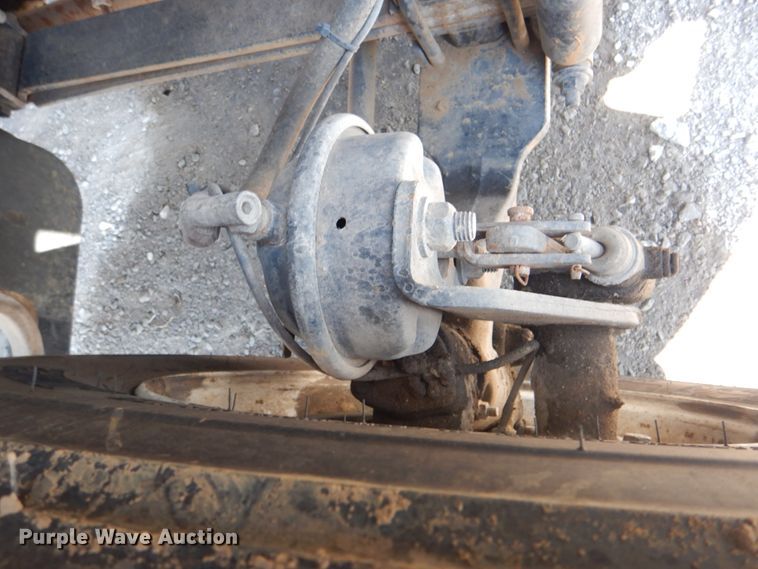 image for item HX9208 2006 Ford F750 Super Duty XL  bucket truck