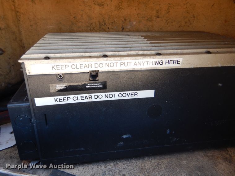 image for item HX9208 2006 Ford F750 Super Duty XL  bucket truck