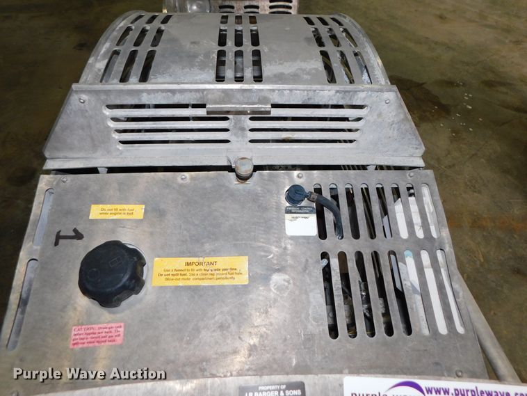 image for item HX9274 Husqvarna Soff-Cut X4200 SAW-EPA concrete saw