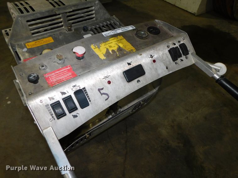 image for item HX9277 Husqvarna Soff-Cut X4200 SAW-EPA concrete saw