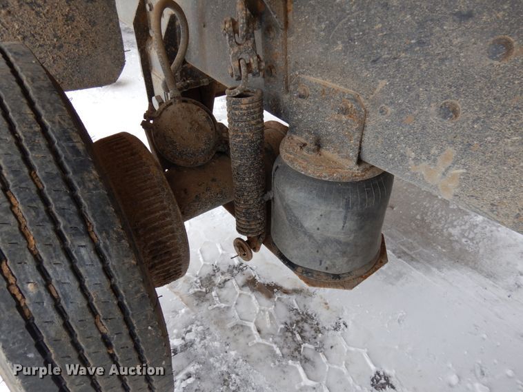 image for item HX9578 1994 Ford L9000  dump truck