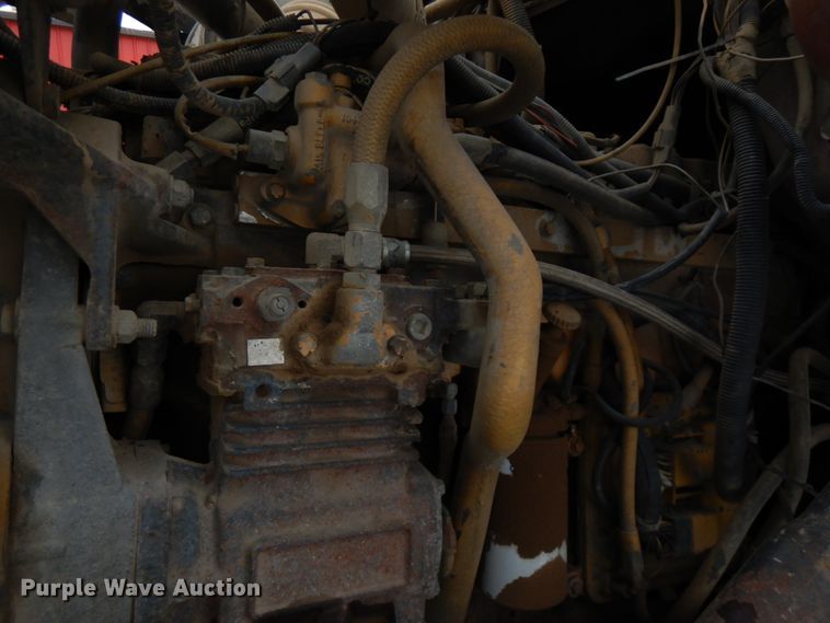 image for item HX9578 1994 Ford L9000  dump truck