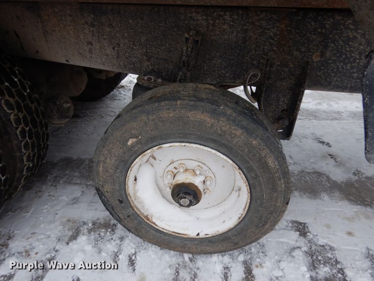 image for item HX9578 1994 Ford L9000  dump truck