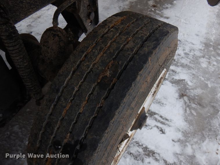 image for item HX9578 1994 Ford L9000  dump truck