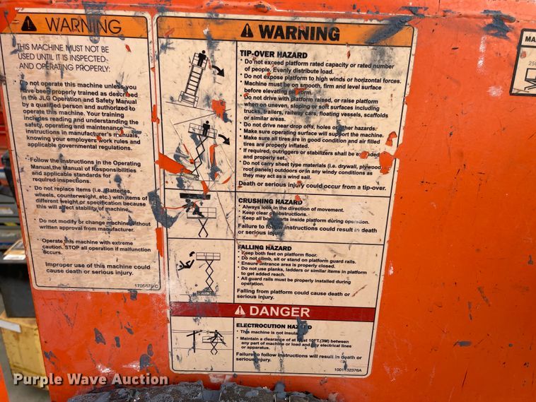 image for item II9342 2016 JLG 1932RS  scissor lift