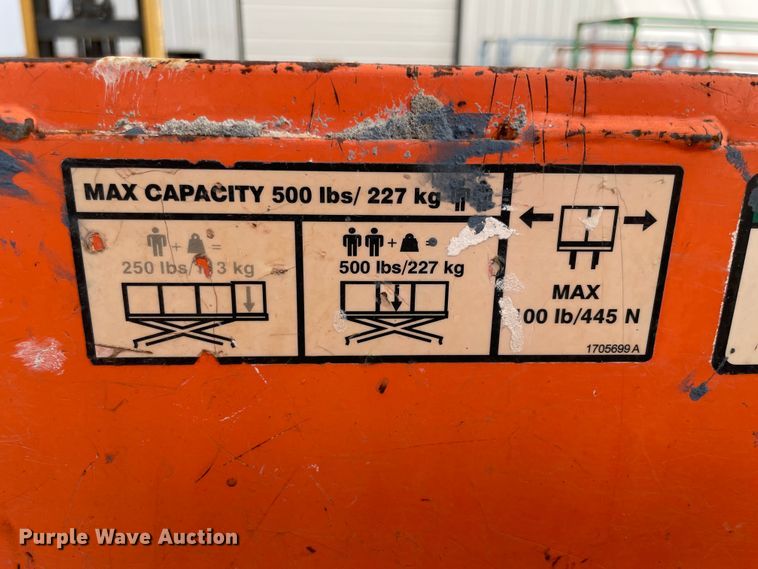 image for item II9342 2016 JLG 1932RS  scissor lift
