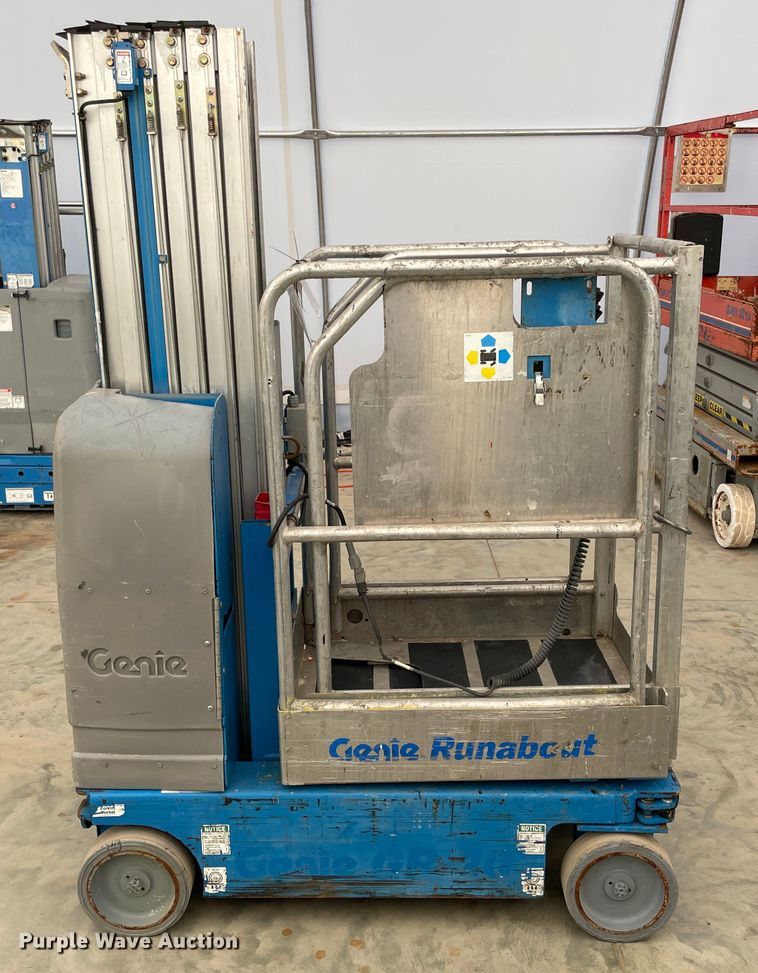 image for item II9384 2007 Genie GR20  vertical lift