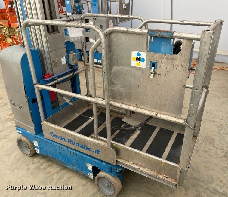 image for item II9384 2007 Genie GR20  vertical lift
