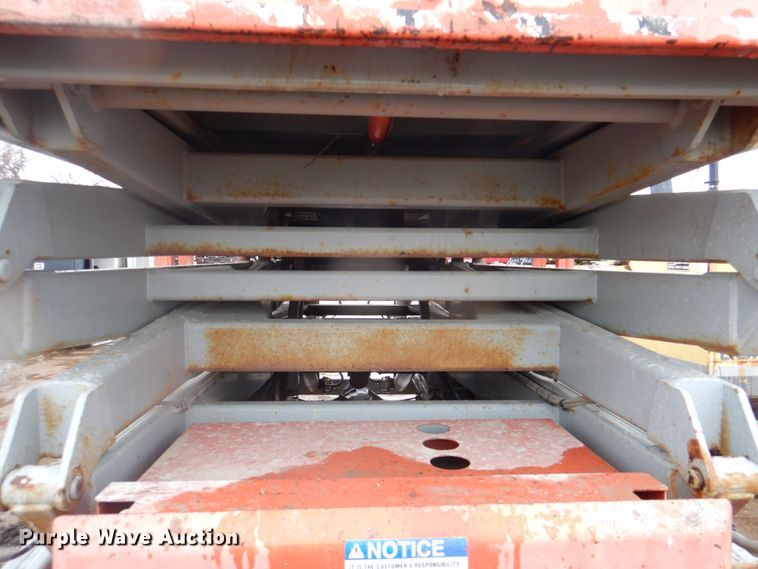 image for item II9916 1998 Skyjack SJ9250  scissor lift
