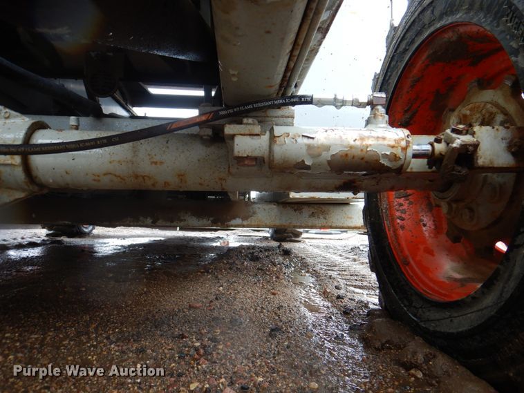 image for item II9916 1998 Skyjack SJ9250  scissor lift