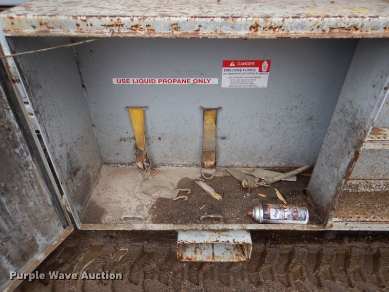 image for item II9916 1998 Skyjack SJ9250  scissor lift