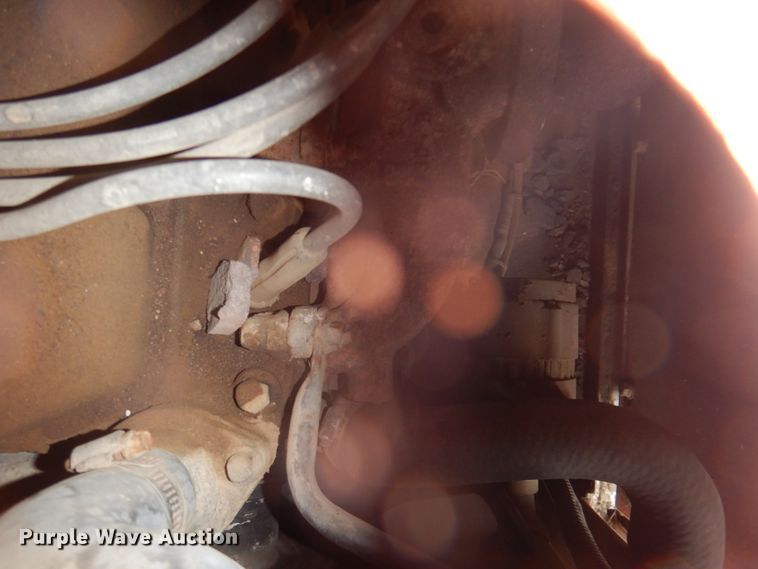 image for item II9916 1998 Skyjack SJ9250  scissor lift