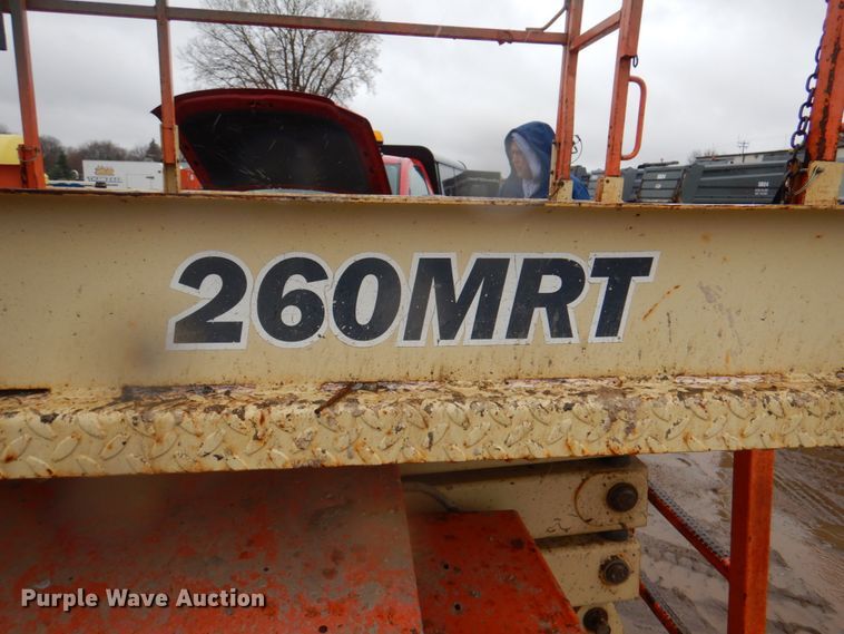 image for item II9917 2005 JLG 260MRT  scissor lift