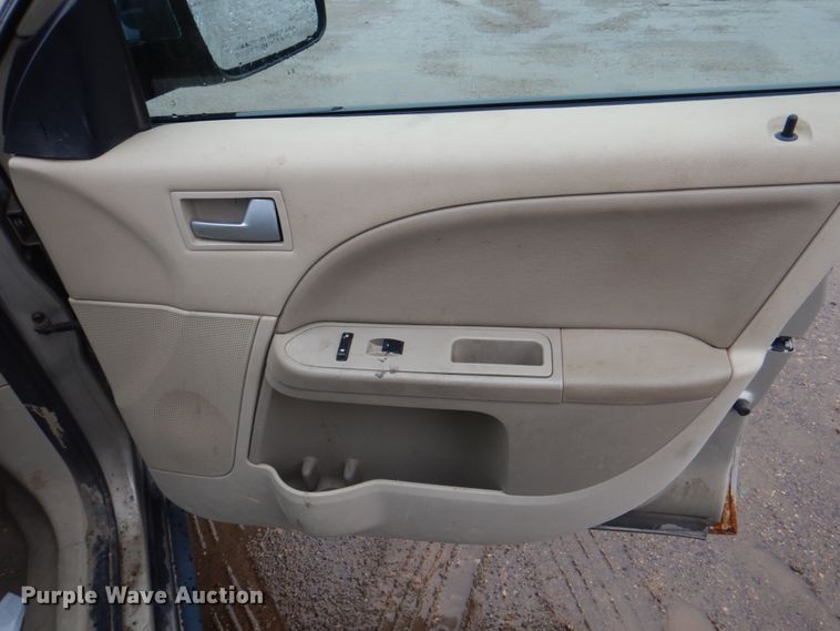 image for item II9920 2005 Ford Five Hundred