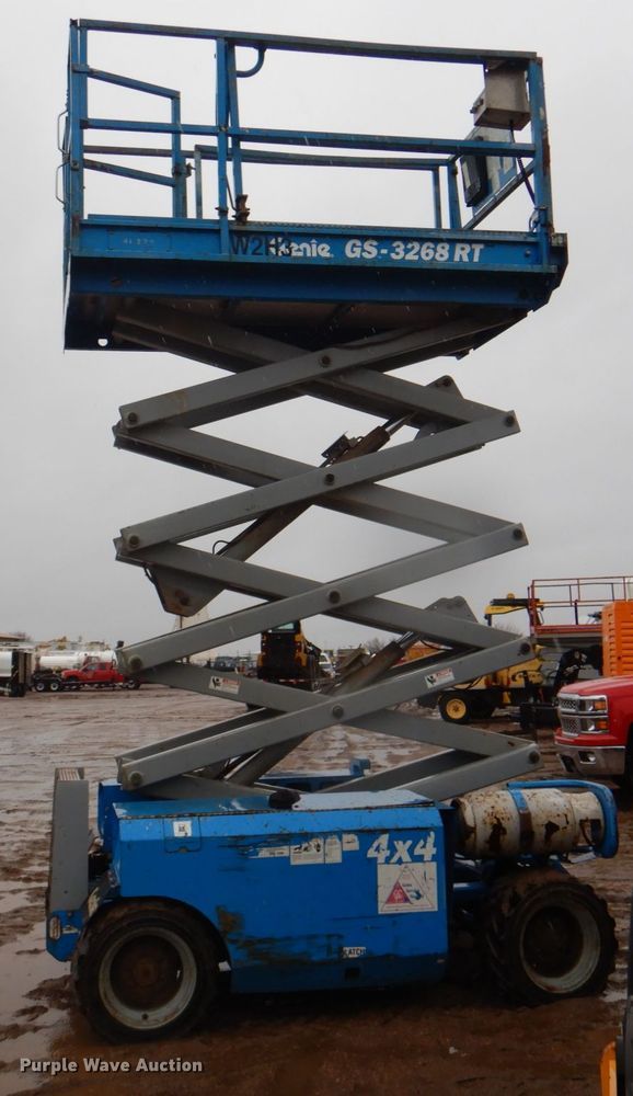 image for item II9923 Genie GS3268RT  scissor lift