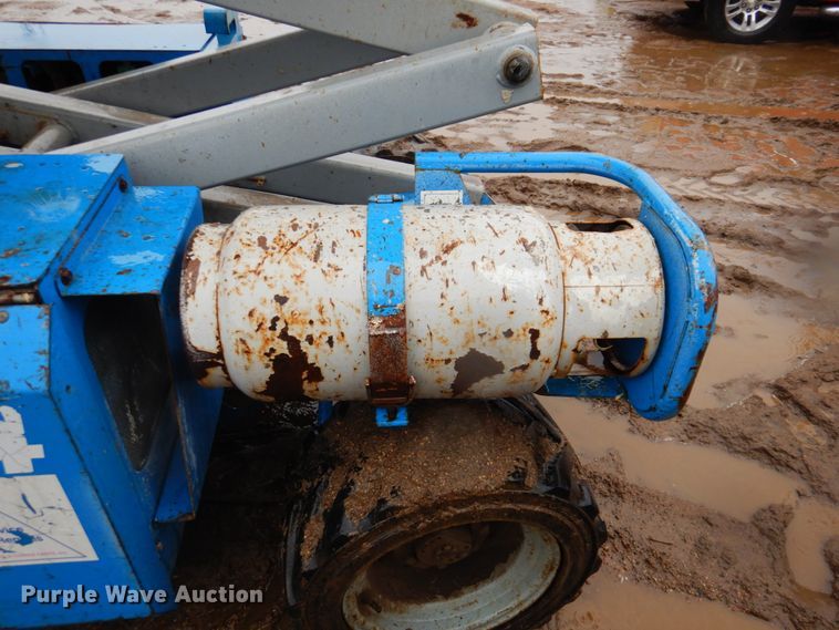 image for item II9923 Genie GS3268RT  scissor lift