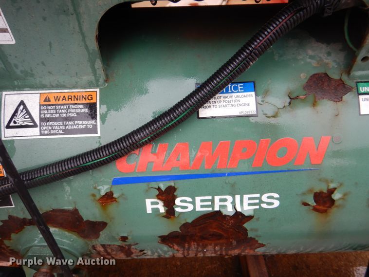 image for item II9928 Champion HGR7-3K  air compressor