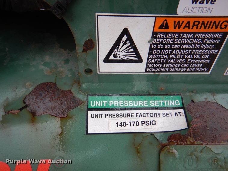 image for item II9928 Champion HGR7-3K  air compressor