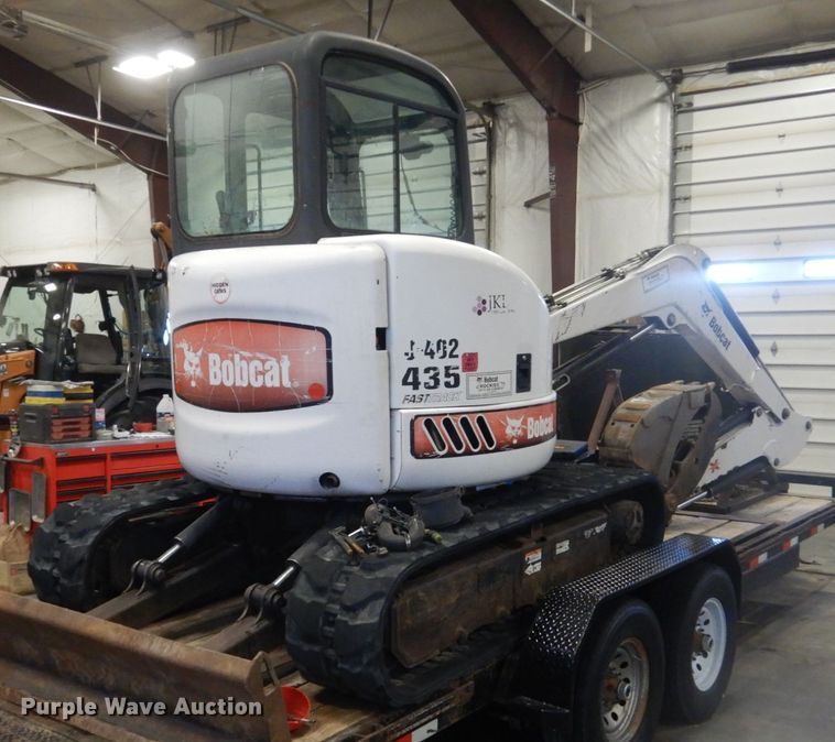 image for item IK9969 2006 Bobcat 435  mini excavator