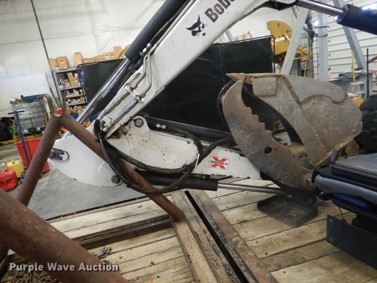 image for item IK9969 2006 Bobcat 435  mini excavator