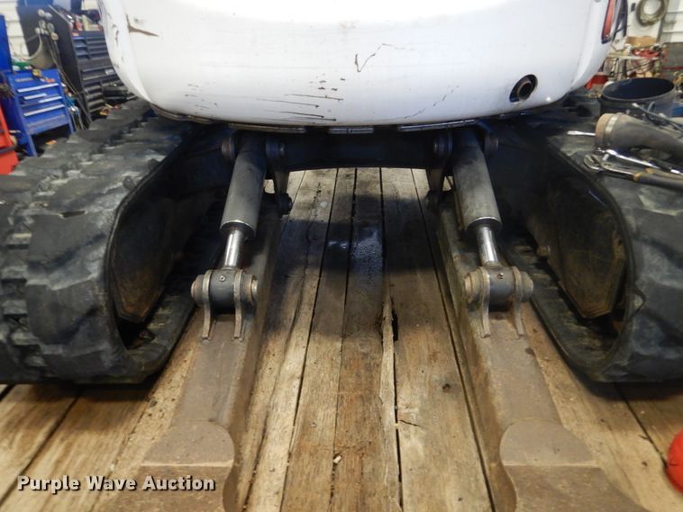 image for item IK9969 2006 Bobcat 435  mini excavator