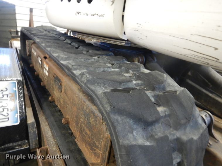 image for item IK9969 2006 Bobcat 435  mini excavator