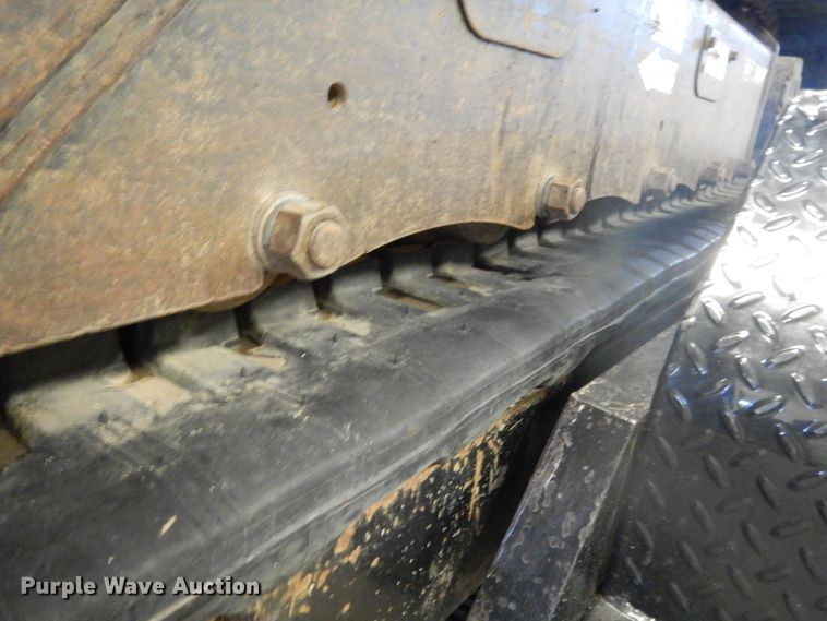 image for item IK9969 2006 Bobcat 435  mini excavator