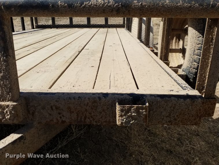 image for item IP9098 2010 P.J. utility trailer