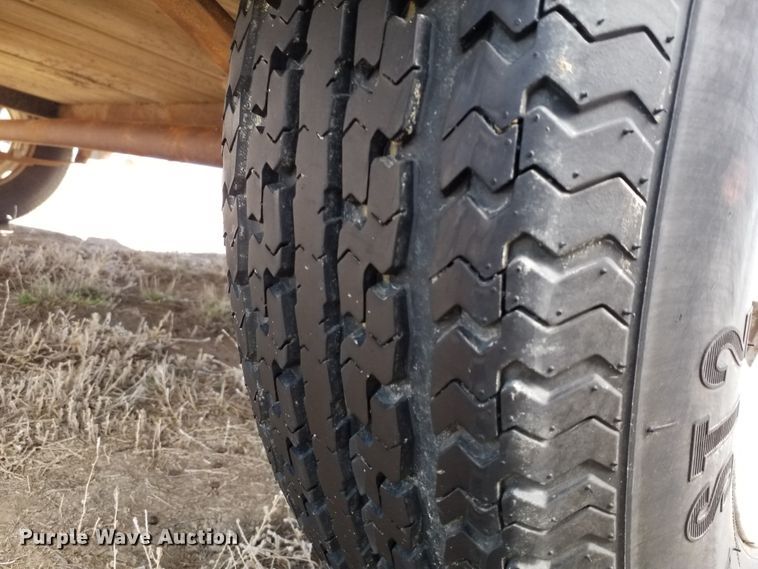 image for item IP9098 2010 P.J. utility trailer