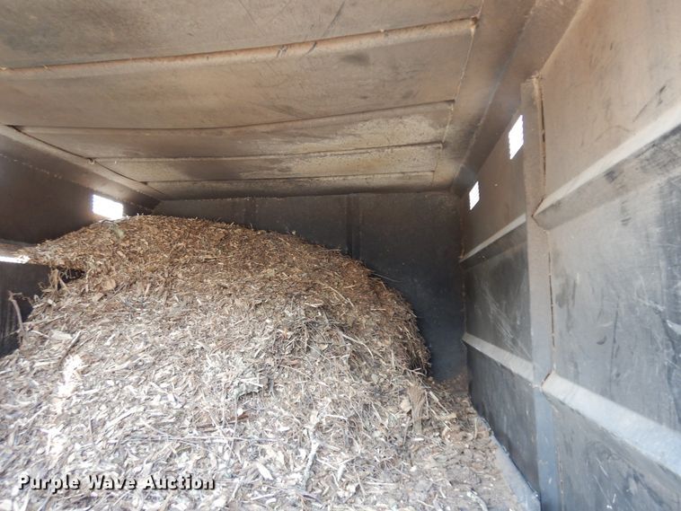 image for item IP9110 2005 Ford F750 Super Duty  forestry bucket truck