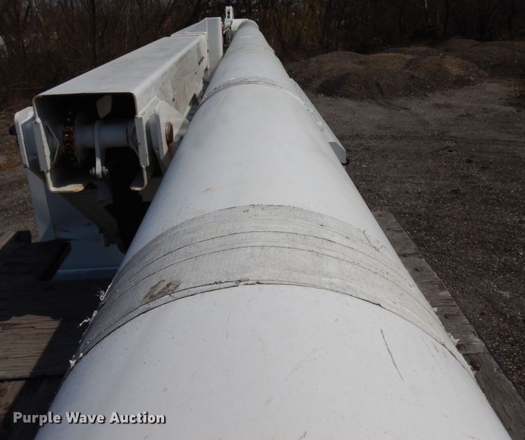 image for item IP9110 2005 Ford F750 Super Duty  forestry bucket truck