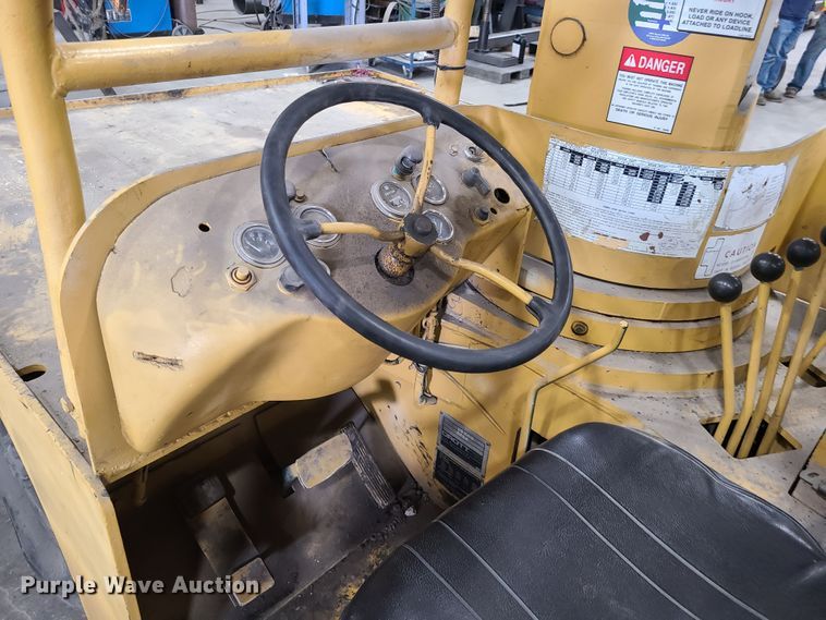 image for item IQ9029 Drott 85RM2  carry deck crane