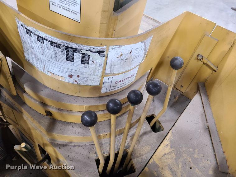 image for item IQ9029 Drott 85RM2  carry deck crane